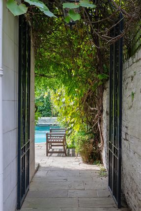3, Cavendish Avenue, London photo 4