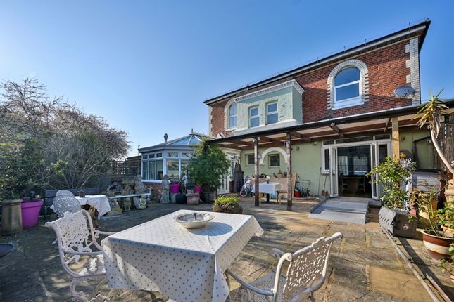 2-8 High Street, Pevensey photo 3