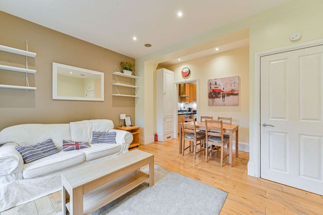 The Chase, SW4, Clapham Common North Side photo 4