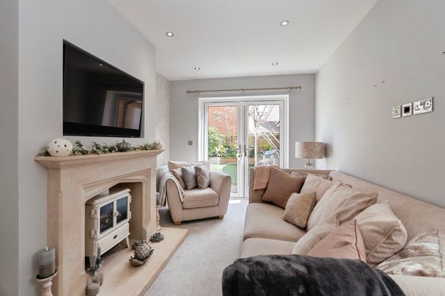 2, Greengates Close, Chelmsford photo 4