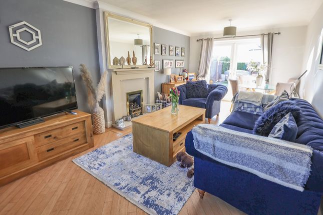 19 Hadrian Road, Morecambe photo 3
