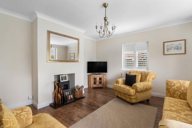 7, Oak Tree Lane, Alcester photo 3