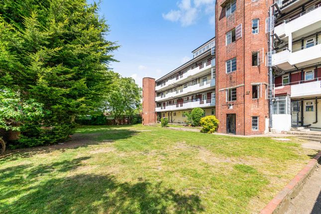 Flat for sale in Jubilee Court, London Road