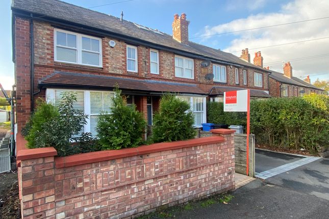 3-bed house on Altrincham, £2,100/mo