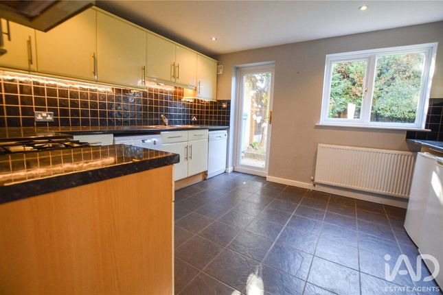 89, Thornbera Gardens, Bishop's Stortford photo 4