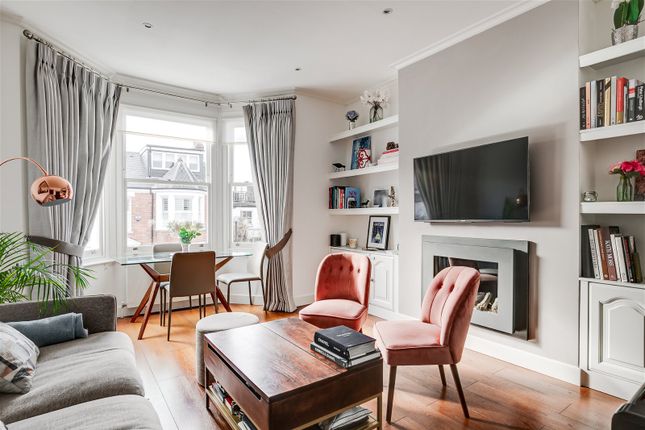 Duplex for sale in Narcissus Road, London
