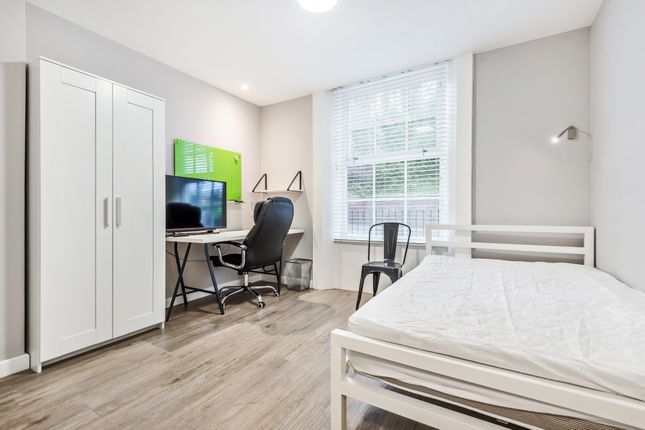 1 Bed Flat To Rent In Romsey Road Winchester So22 Zoopla