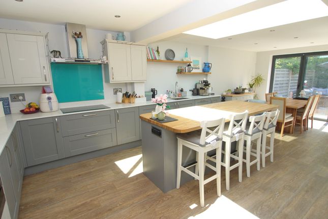 12 The Meadows, Sevenoaks photo 2