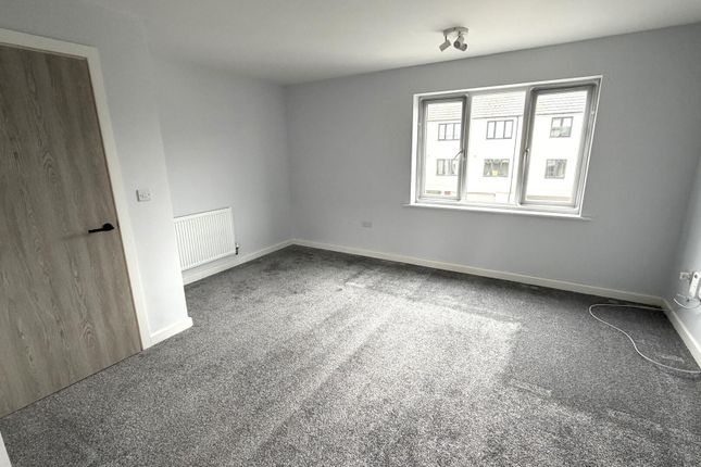19, Conners court, Nuneaton photo 5