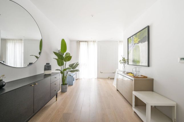 Thumbnail Terraced house for sale in Royal Wharf E16, Silvertown, London,