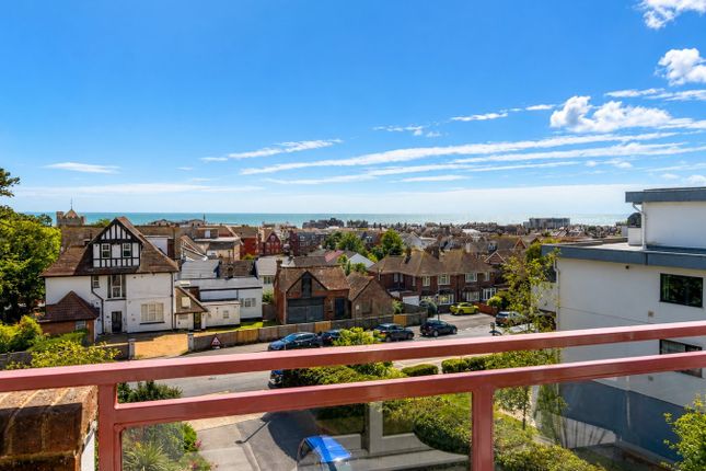 9, Rayford Court Buckhurst Road, Bexhill on Sea photo 4