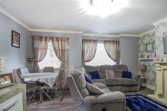 56a, Grand Avenue, Cardiff photo 3