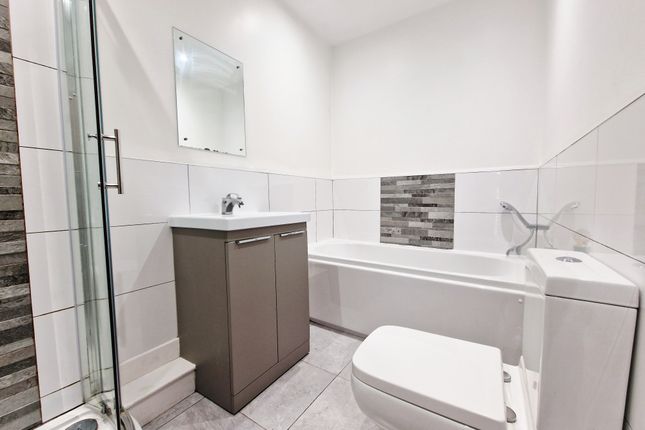 Flat 8, Alfmill, Darwen photo 5