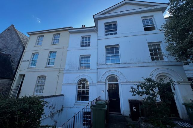 1-bed flat on Plymouth, £55,000
