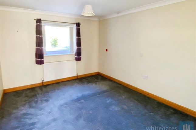 Flat 3, The Lawns,, High Street, Heckmondwike photo 5