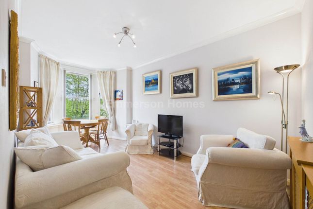 Flat 1/2, Thomson Avenue, Johnstone photo 2