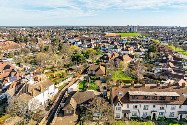 Hillborough Road Westcliff-on-sea, Westcliff-on-sea photo 3