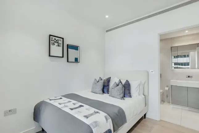8, Water Street, Vertus, London photo 5