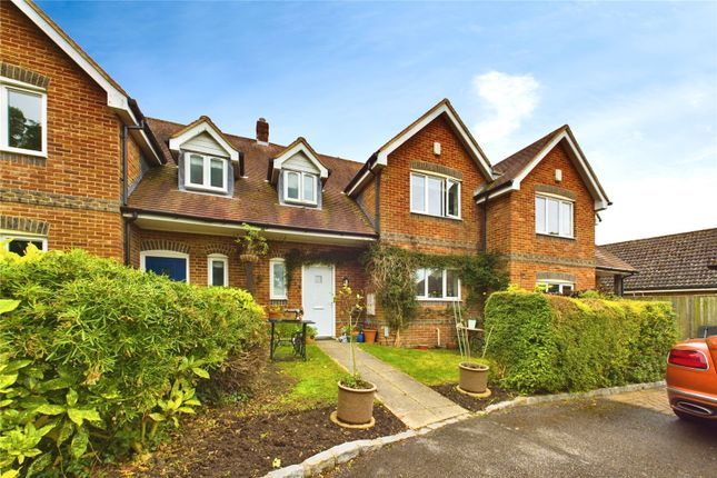 Thumbnail Terraced house to rent in Sykes Gardens, Upper Basildon, Reading, Berkshire
