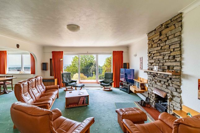 Rannoch, Mount Way, Lancing photo 4