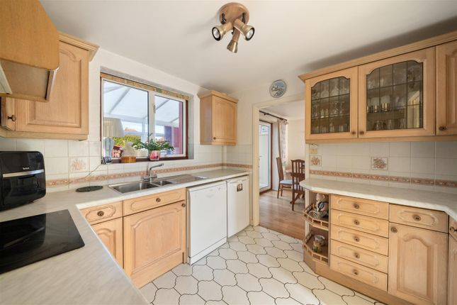 40, Tilehouse Way, Uxbridge photo 4