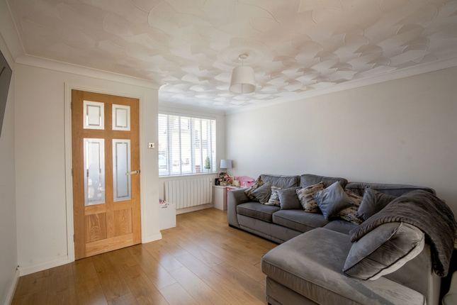 133 Orchard Row, Ely photo 4