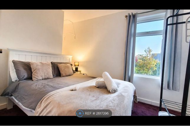 Wortley Road, High Green, Sheffield photo 2