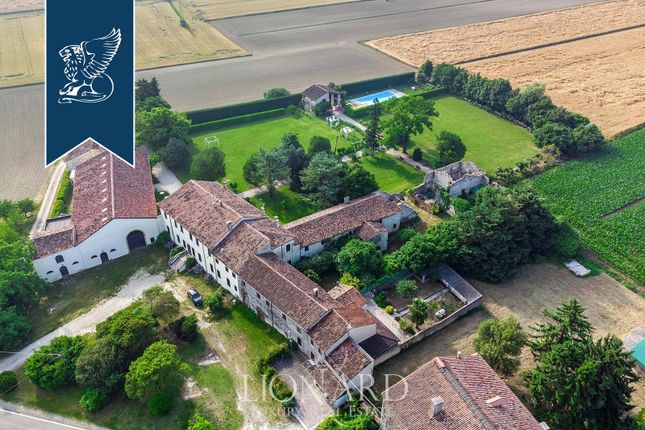 Villa for sale in Barbarano Vicentino, Vicenza, Veneto