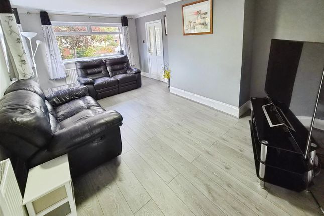 Mill Hill Drive, Sandbach photo 3