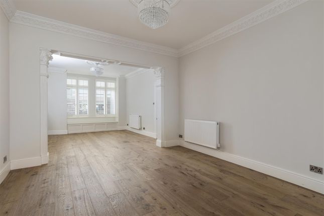 Town house for sale in Warwick Road, Kenilworth