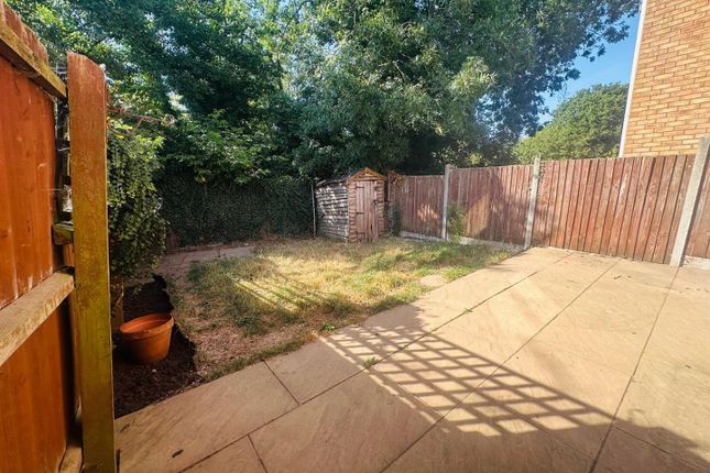 10, Lomond Way, Warwickshire photo 5
