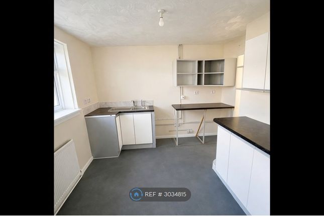 Milton Drive, Worksop photo 5