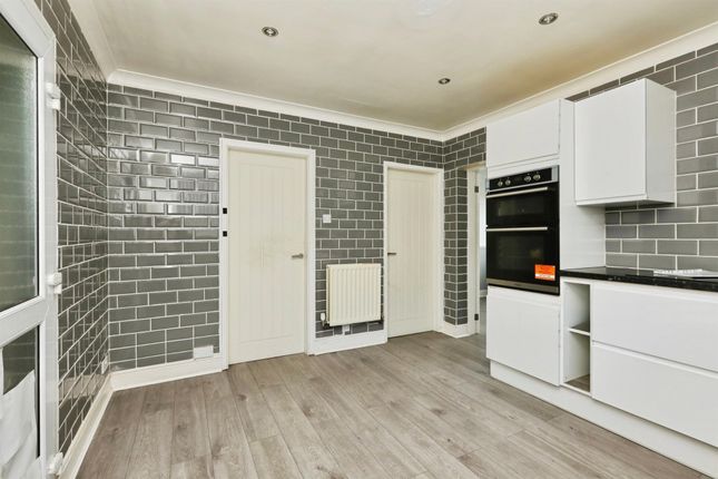 King Street, Worksop photo 3