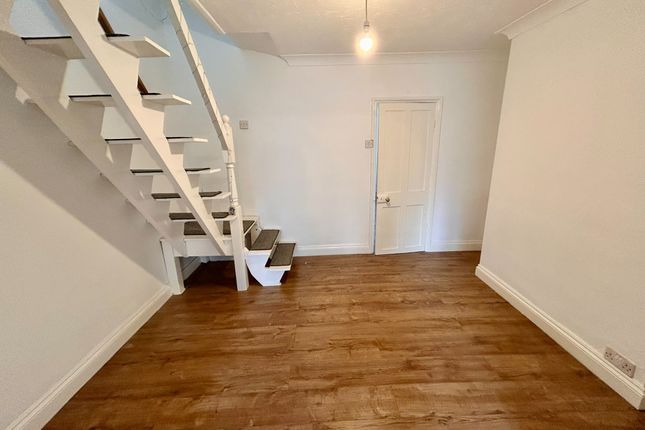 7, Lady Haven Road, GREAT YARMOUTH photo 4