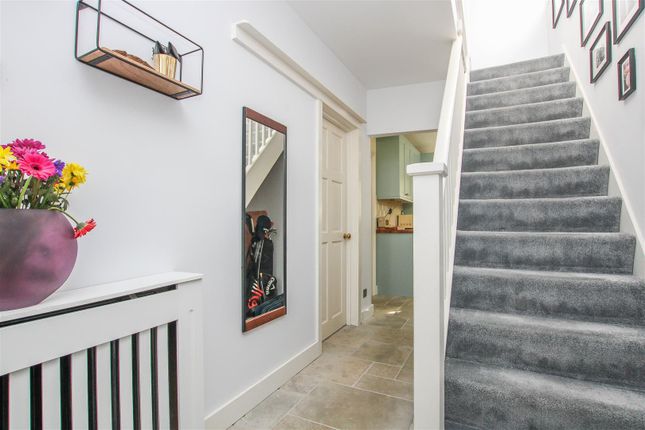 Semi-detached house for sale in South Drive, Warley, Brentwood