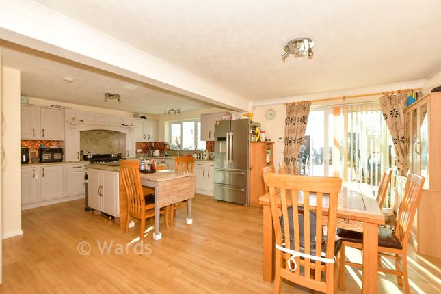 90A, Coast Drive, Lydd-On-Sea photo 4