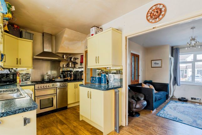 11, West Way, Lancing photo 4