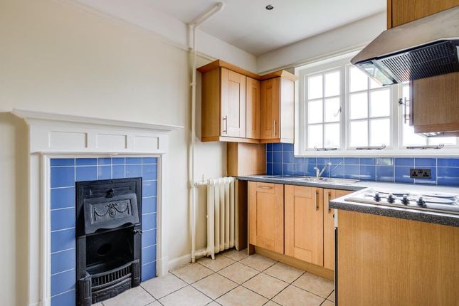 3 bed flat to rent in Temple Fortune Lane, Hampstead Garden Suburb, London NW11