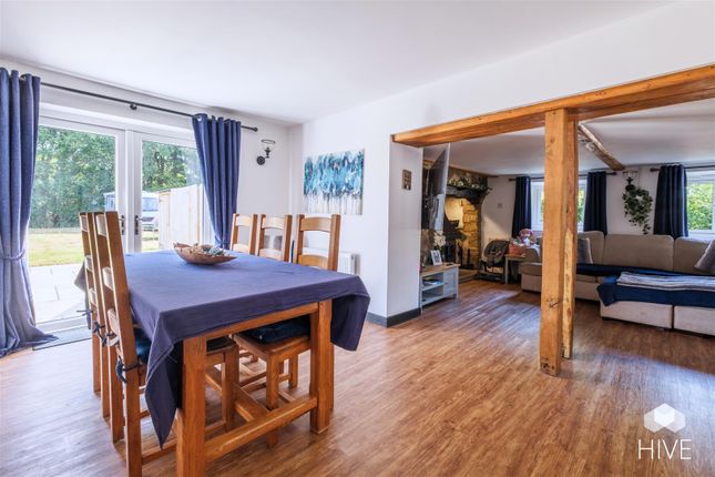 Cottage Farm House, Verwood Road, Three Legged Cross photo 4