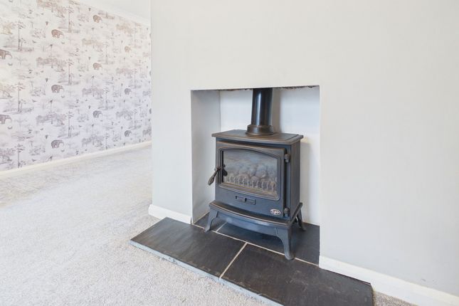 65 Whitestiles, Workington photo 4