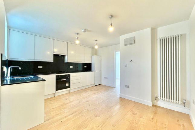 Thumbnail Flat to rent in Hertford Road, London
