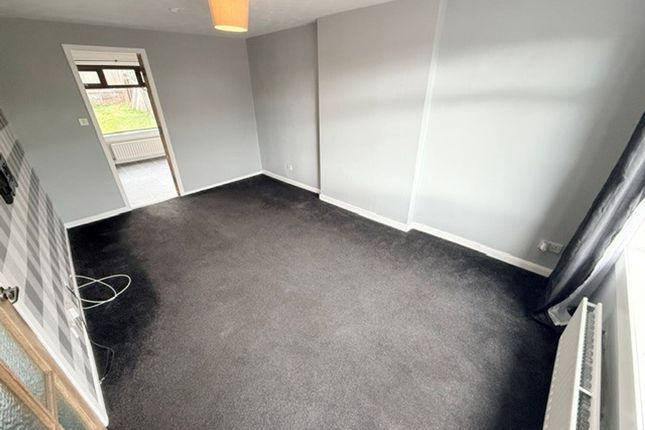 34 Cowal Crescent, Glenrothes photo 2