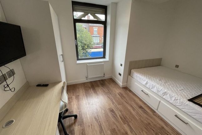 Flat 2, 2B, Westcotes Drive, Leicester photo 4