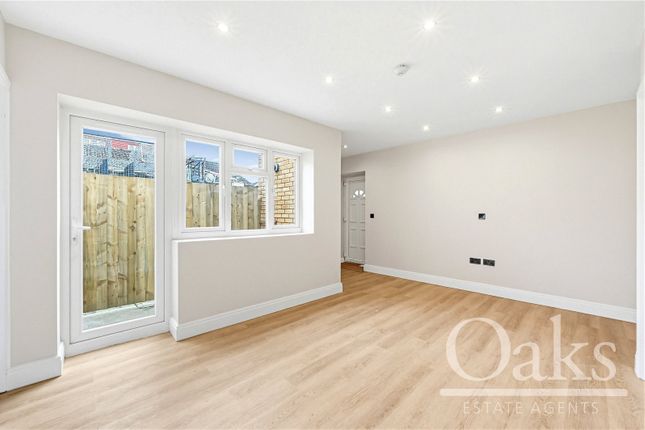2-bed flat on D, 247, Northborough Road, London, £320,000