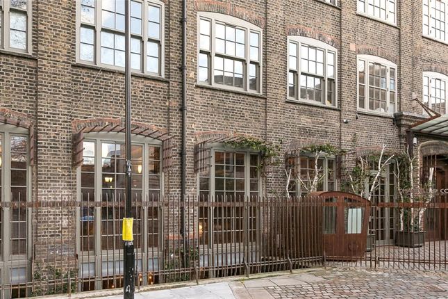 Flat to rent in Belmont Street, London