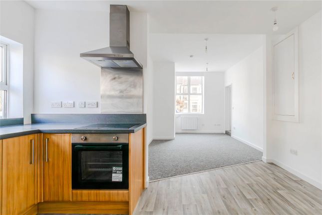 1-bed flat on Flat 5, 1a, Eton Court, Bristol, £170,000