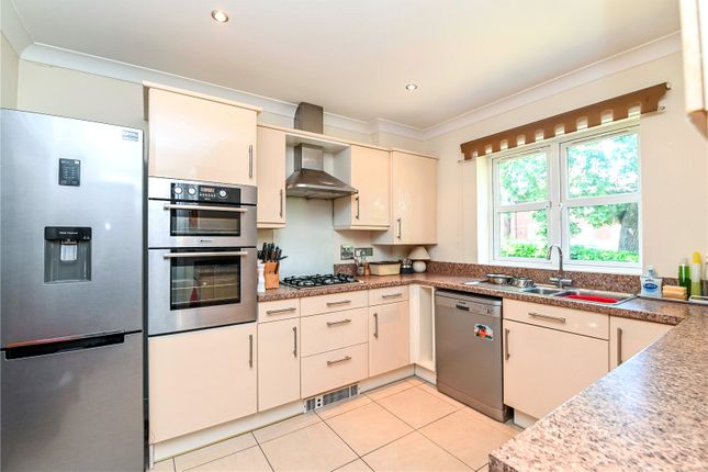 113, Station Road, Hampshire photo 3
