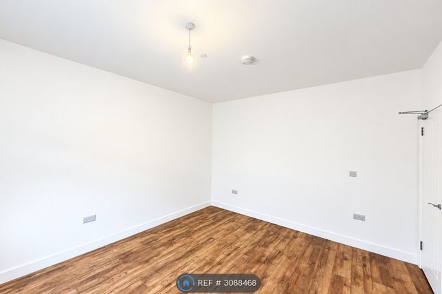Commercial St Aberbargoed, Bargoed photo 5