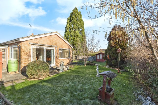 Bungalow for sale in Cedar Avenue, Ickleford, Hitchin, Hertfordshire