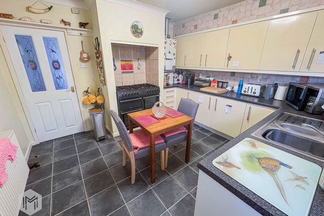 10 Wigshaw Lane, Warrington photo 4